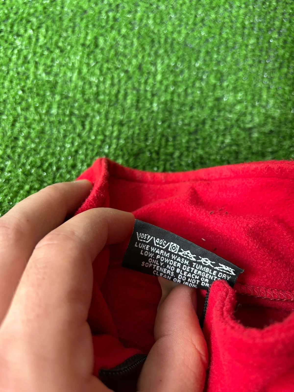 Red fleece pullover with quarter zip and half zip, Polartec, size L – photo 9